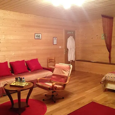 Domaine Du Val De Soux Bed & Breakfast