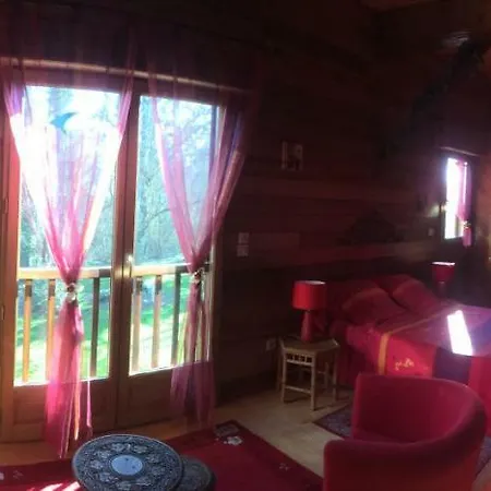 Domaine Du Val De Soux Bed & Breakfast 3*